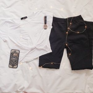 Aluna Levi Pants - Black moto leggings Aluna Levi Pants - Black moto leggings